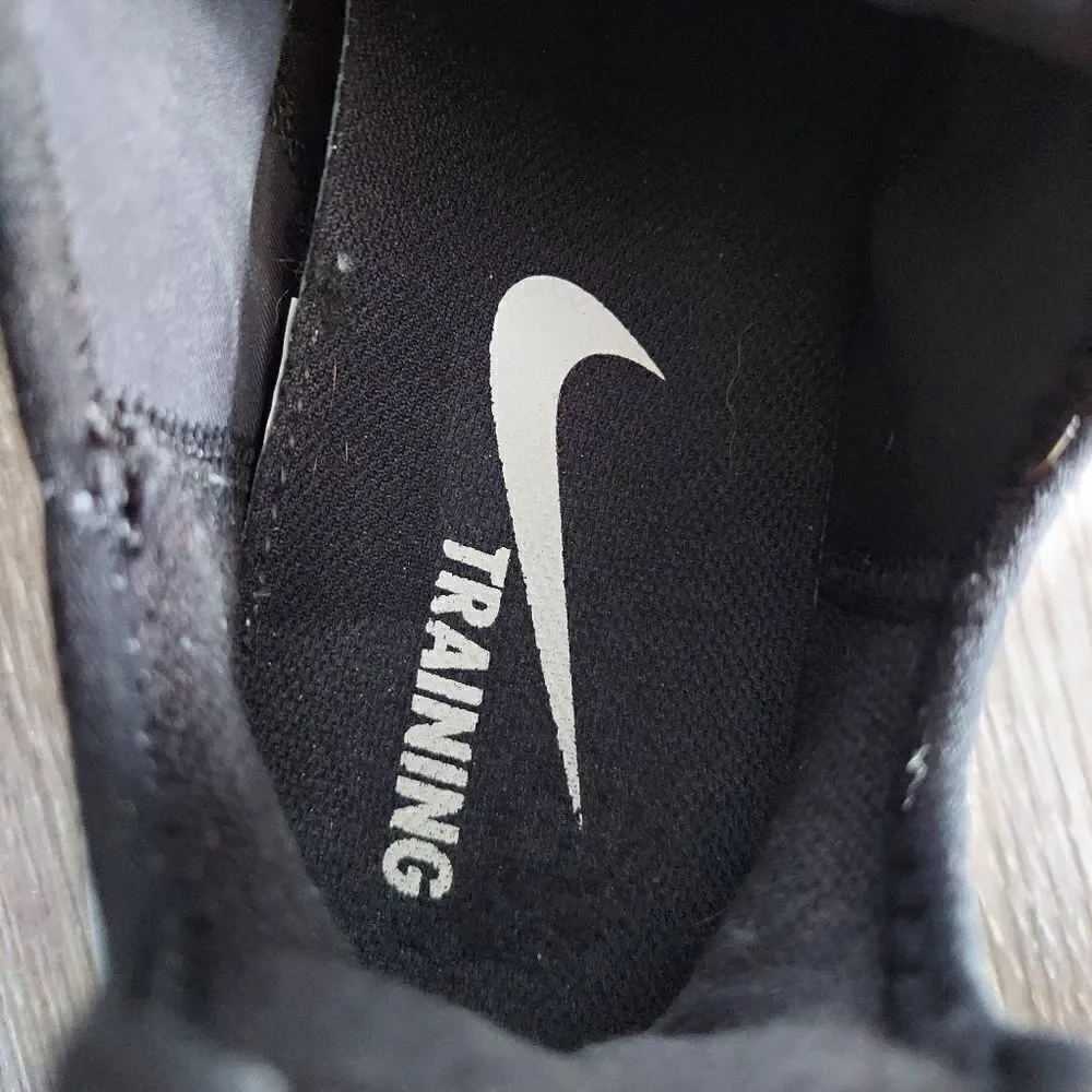 Nike Free TR 8 Training Shoes Black 942888-002 Lace Up Womens - Size 11